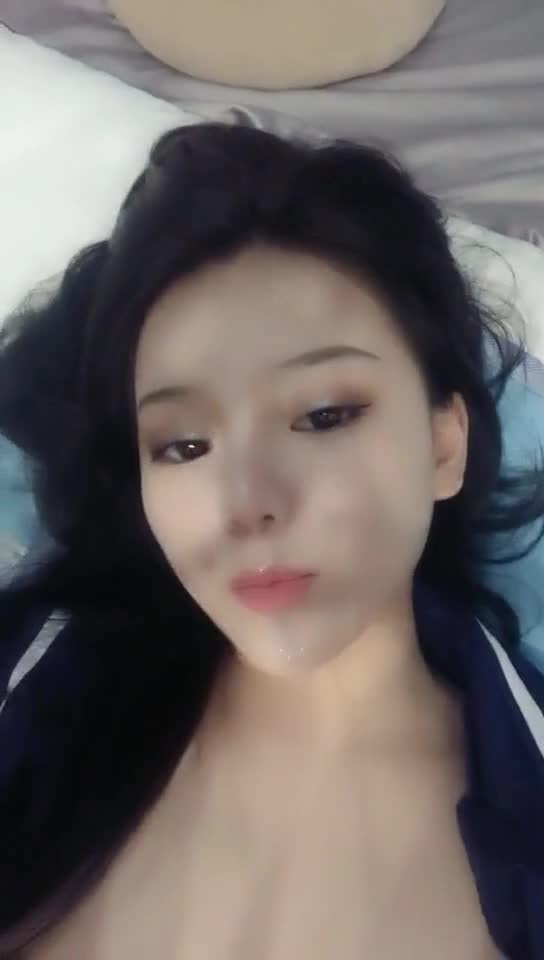 在线激情一区二区